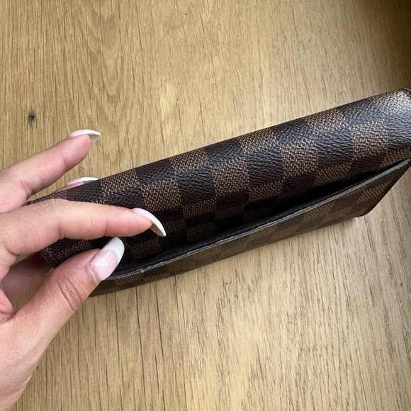 LOUIS VUITTON Sarah Wallet in Damier Ebene - Picture 8 of 9